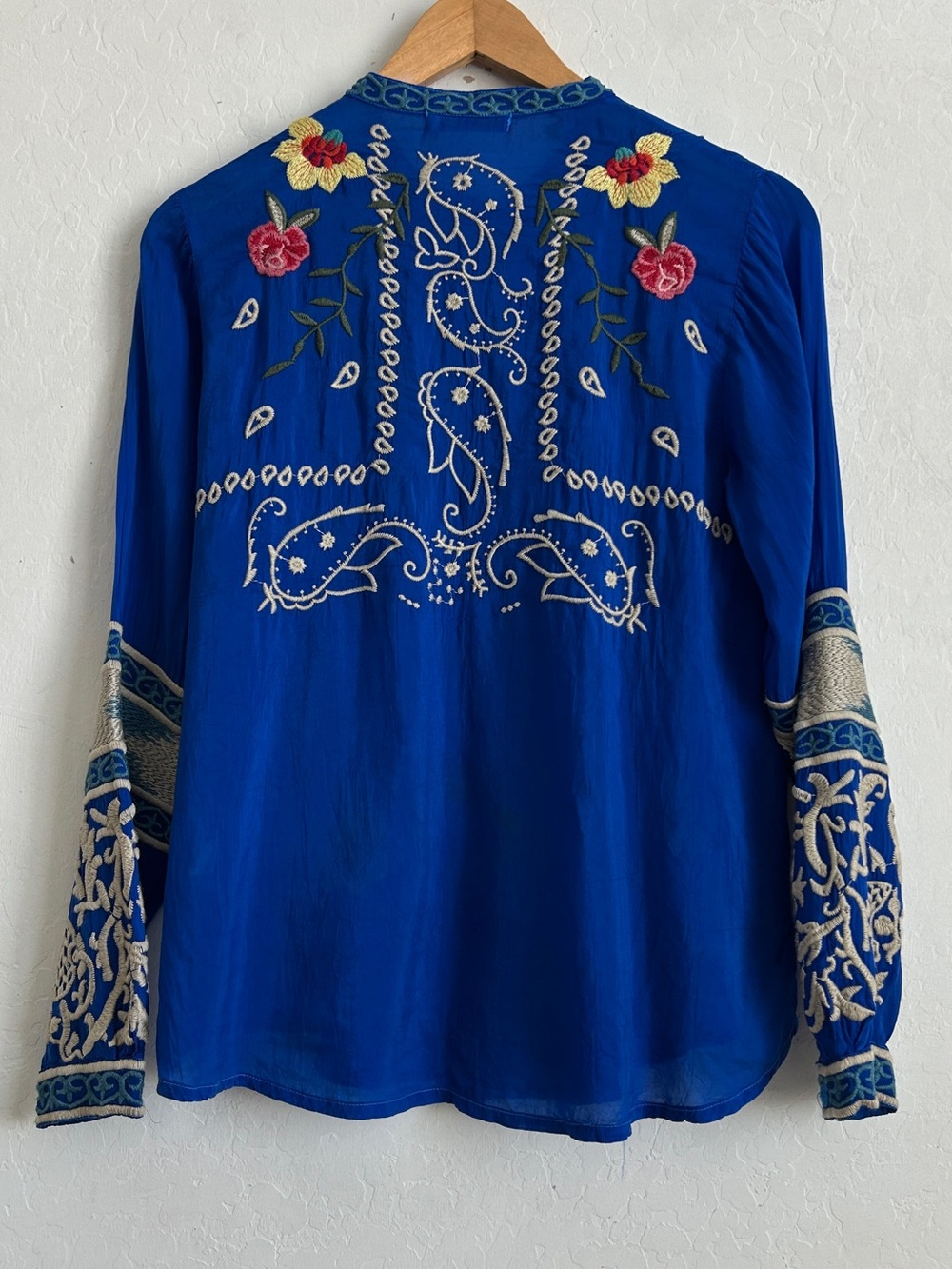 Johnny Was Top Blouse XXS Floral Embroidered Colorful Relaxed Fit Flowy Blue - Picture 10 of 12